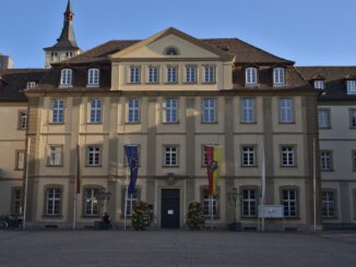 Rathausinnenhof wird Bühne: Offenes Weihnachtssingen in Würzburg am 21. Dezember